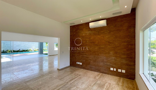 Sala de TV da casa a venda no condomínio Santa Monica Jardins