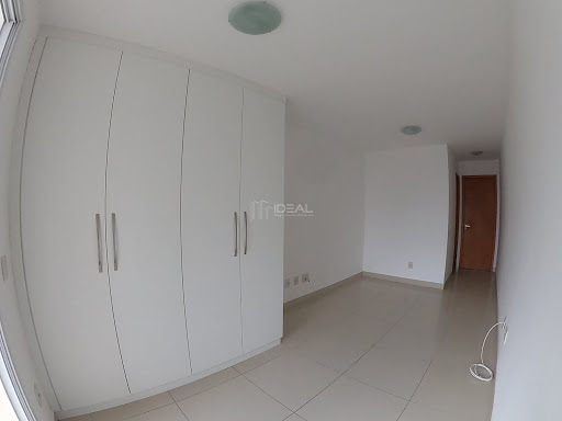 Apartamento Alto Padrão à venda com 3 quartos.