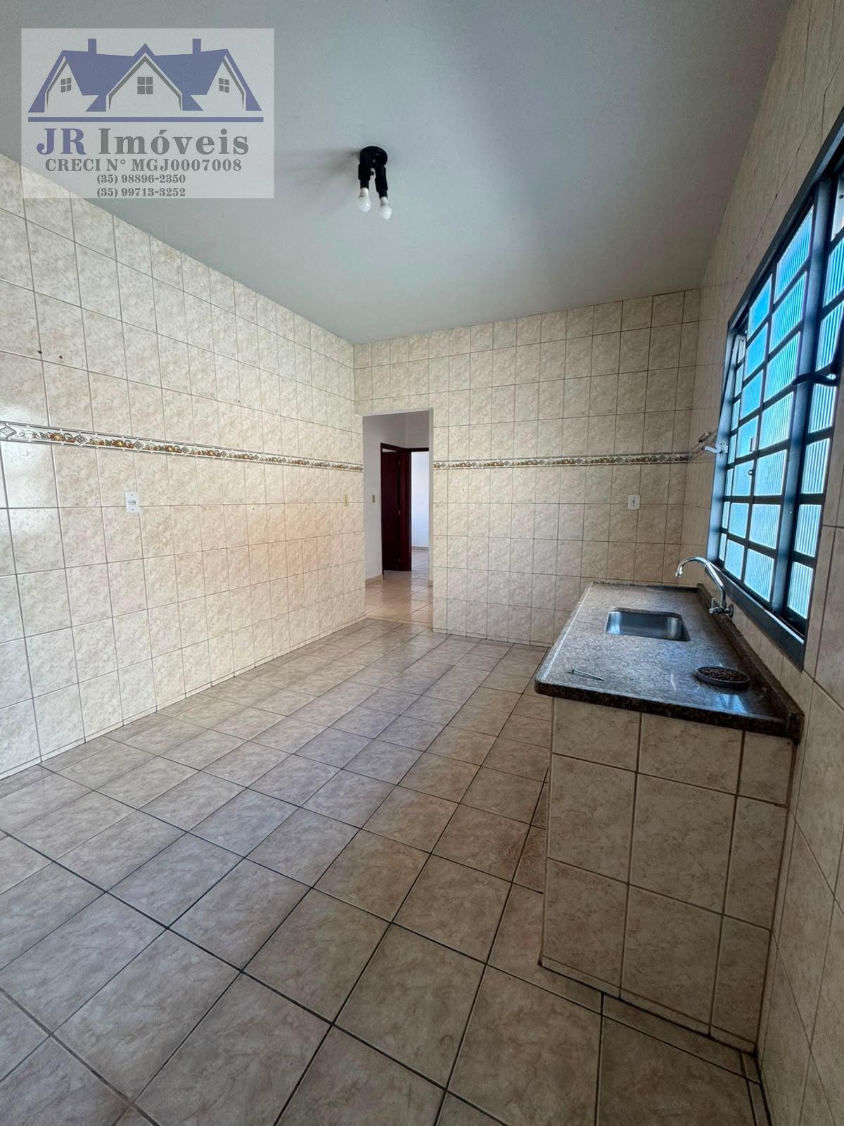 Casa para alugar com 3 quartos e 1 banheiro no Centro, Piranguçu (MG) — foto 17 de 20