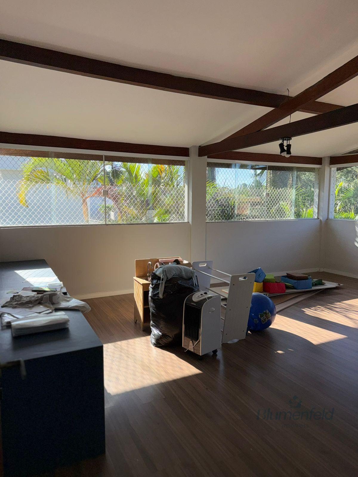 Casa para alugar com 4 quartos, 3 suítes, 2 vagas e 350m² no Arujá Country Club, Arujá (SP) — foto 24 de 30