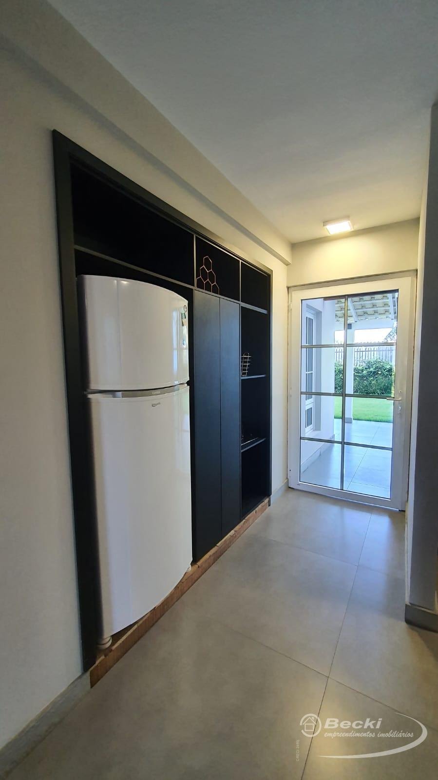 Casa à venda com 3 quartos, 2 suítes, 2 vagas e 265m² no Nova Brasília, Joinville (SC) — foto 16 de 28