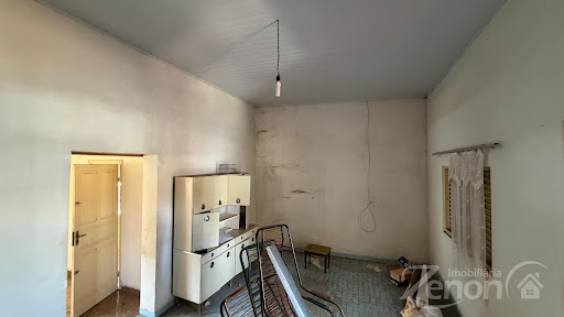 Casa à Venda no Centro de Flórida Paulista 