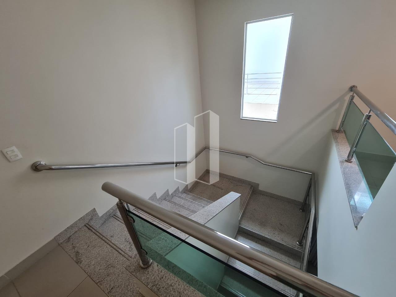 Casa à venda com 4 quartos, 4 suítes, 4 vagas e 281m² no Jardins Madri, Goiânia (GO) — foto 18 de 25