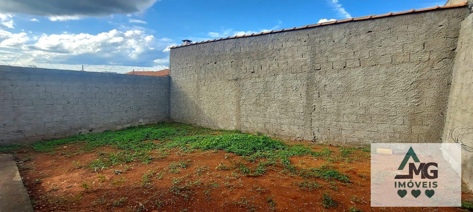 Casa à venda com 2 quartos, 1 banheiro, 1 vaga e 200m² no Jardim Califórnia, Três Corações (MG) — foto 15 de 16