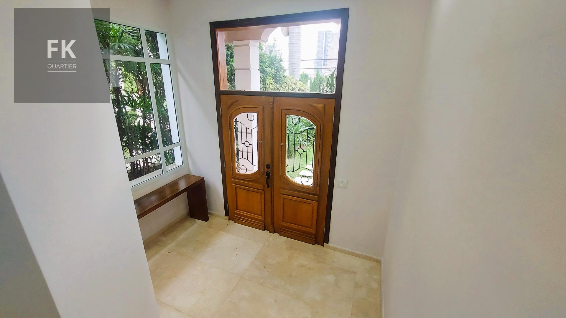 Casa à venda com 4 quartos, 4 suítes, 6 vagas e 550m² no Alphaville, Barueri (SP) — foto 2 de 27