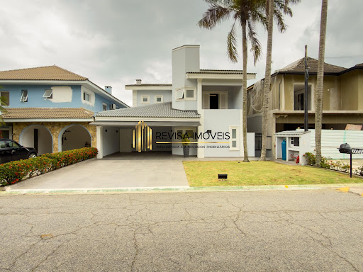 Casa em Condomínio em Alphaville  -  Santana de Parnaíba