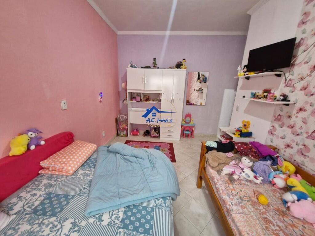 Casa à venda com 3 quartos, 1 suíte, 2 vagas e 177m² no Maracanã, Praia Grande (SP) — foto 15 de 26