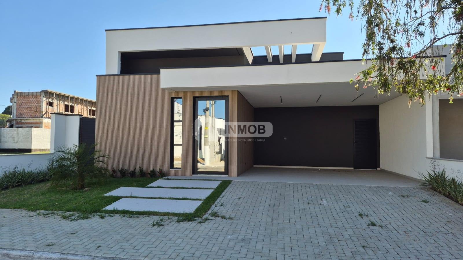 Casa à venda com 3 quartos, 1 suíte, 4 vagas e 165m² no Jardim Jaragua, Tremembé (SP) — foto 2 de 30
