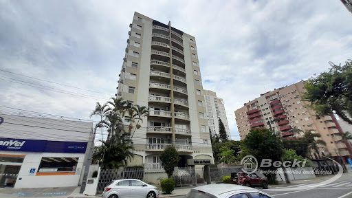 Apartamento à Venda no Centro de Joinville, 3 Dorms, 122m²