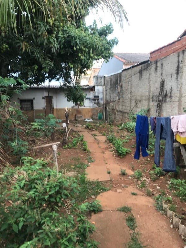casa-a-venda-4-quartos-3-vagas-custodio-pereira-ub