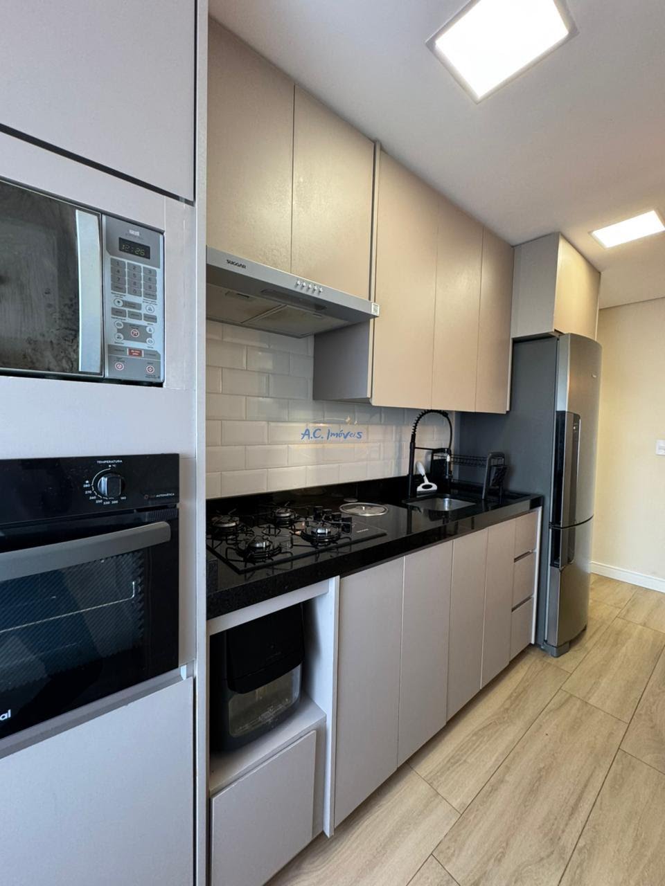 Apartamento à venda com 2 quartos, 1 banheiro, 1 vaga e 63m² no Vila Tupi, Praia Grande (SP) — foto 4 de 16