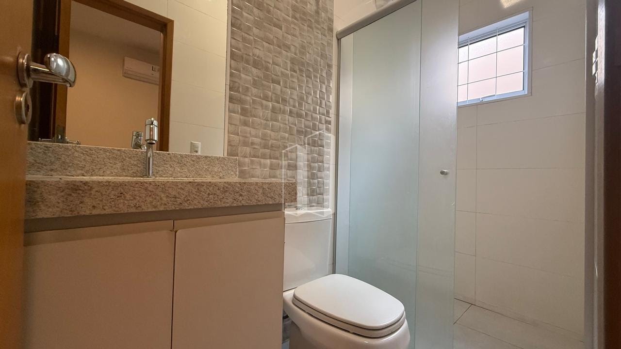 Casa à venda com 6 quartos, 3 suítes, 6 vagas e 360m² no Setor Sul, Goiânia (GO) — foto 4 de 30