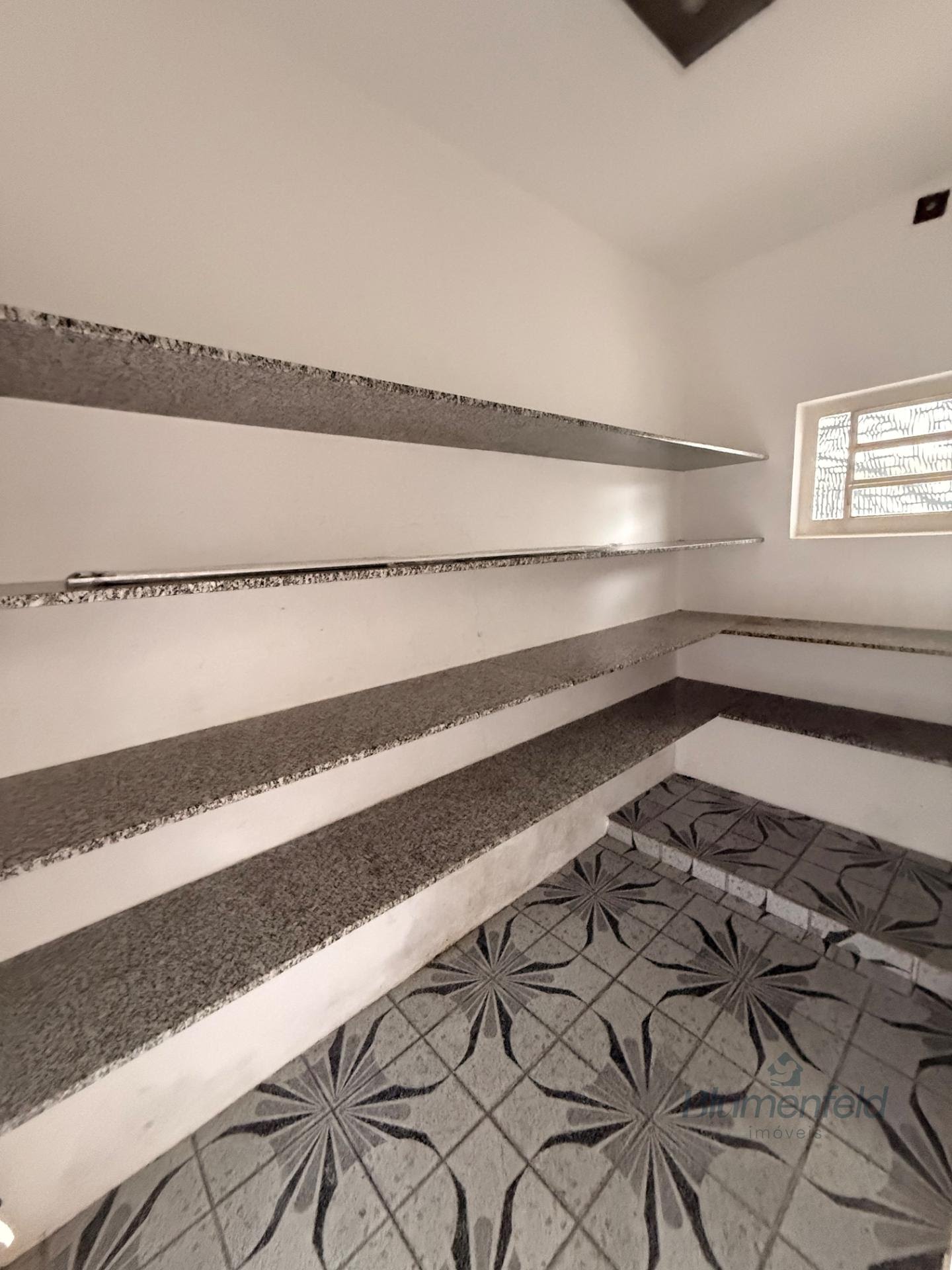 Casa à venda com 4 quartos, 4 suítes, 4 vagas e 300m² no Condomínio Arujazinho IV, Arujá (SP) — foto 28 de 30