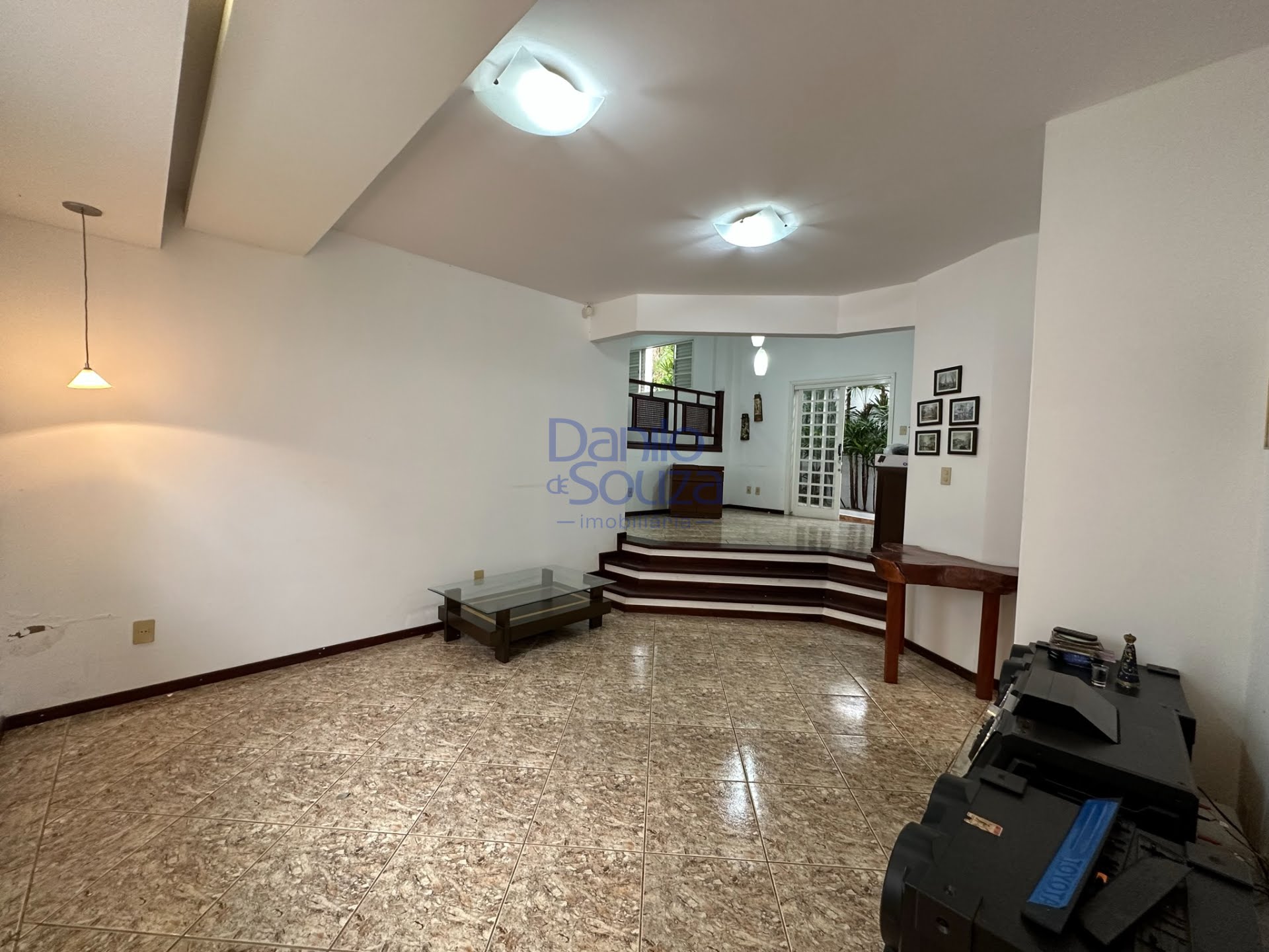 Casa à venda com 3 quartos, 1 suíte, 4 vagas e 744m² no Vila Santa Terezinha, Araxá (MG) — foto 5 de 22