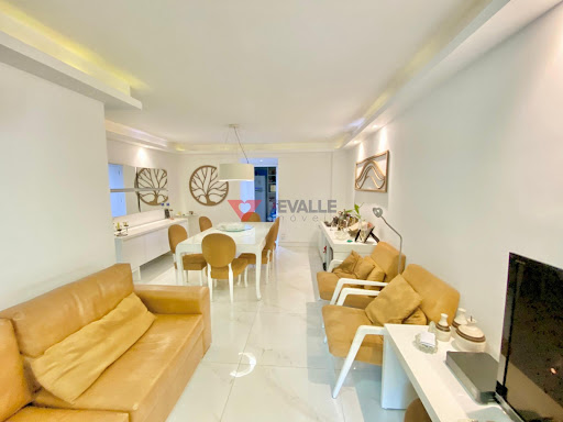 Venda de apartamento em Copacabana: 3 quartos e 2 vagas