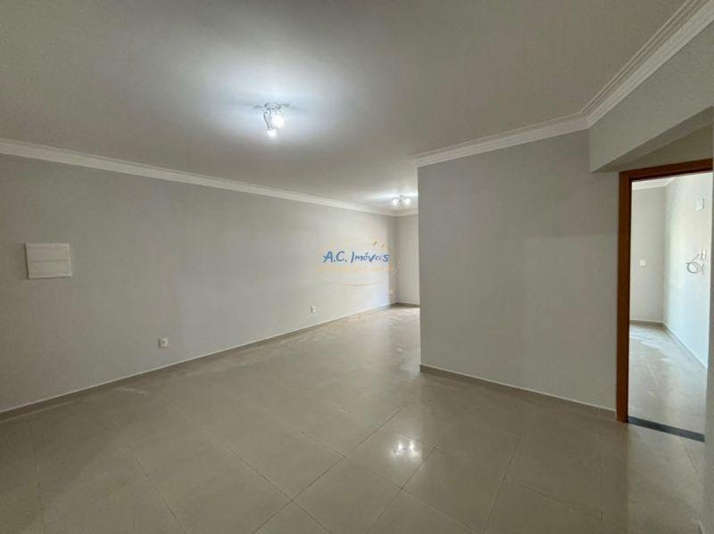 Apartamento à venda com 3 quartos, 1 suíte, 2 vagas e 113m² no Aviação, Praia Grande (SP) — foto 12 de 28
