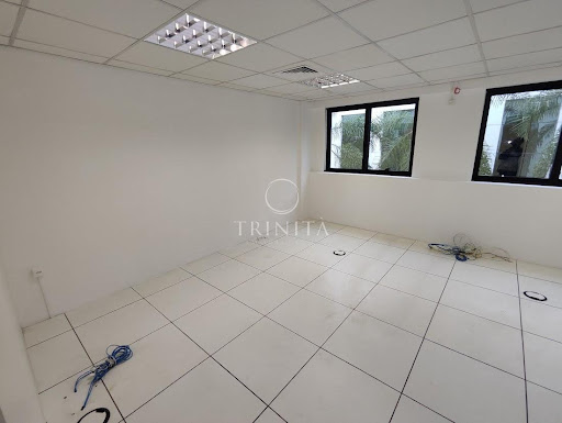 sala-trinitaimobiliaria-barrabusinesscenter