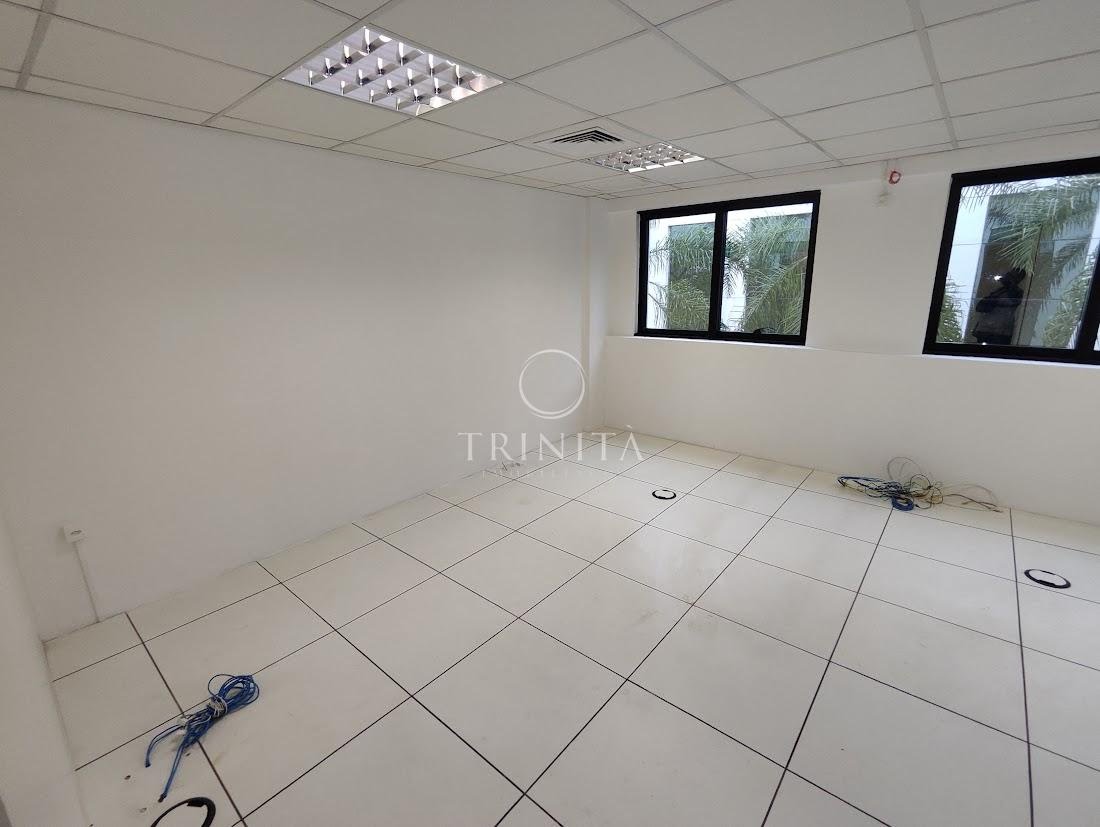 sala-trinitaimobiliaria-barrabusinesscenter