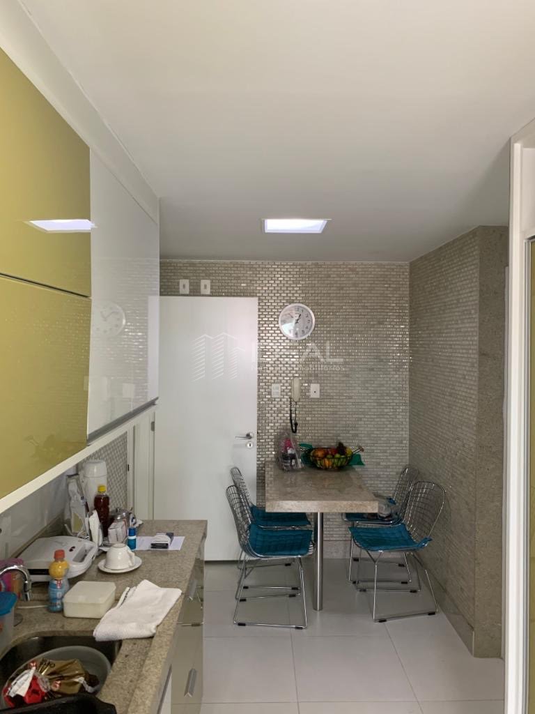 Apartamento à venda com 4 quartos, 4 suítes, 3 vagas e 183m² no Centro, Campos dos Goytacazes (RJ) — foto 12 de 28