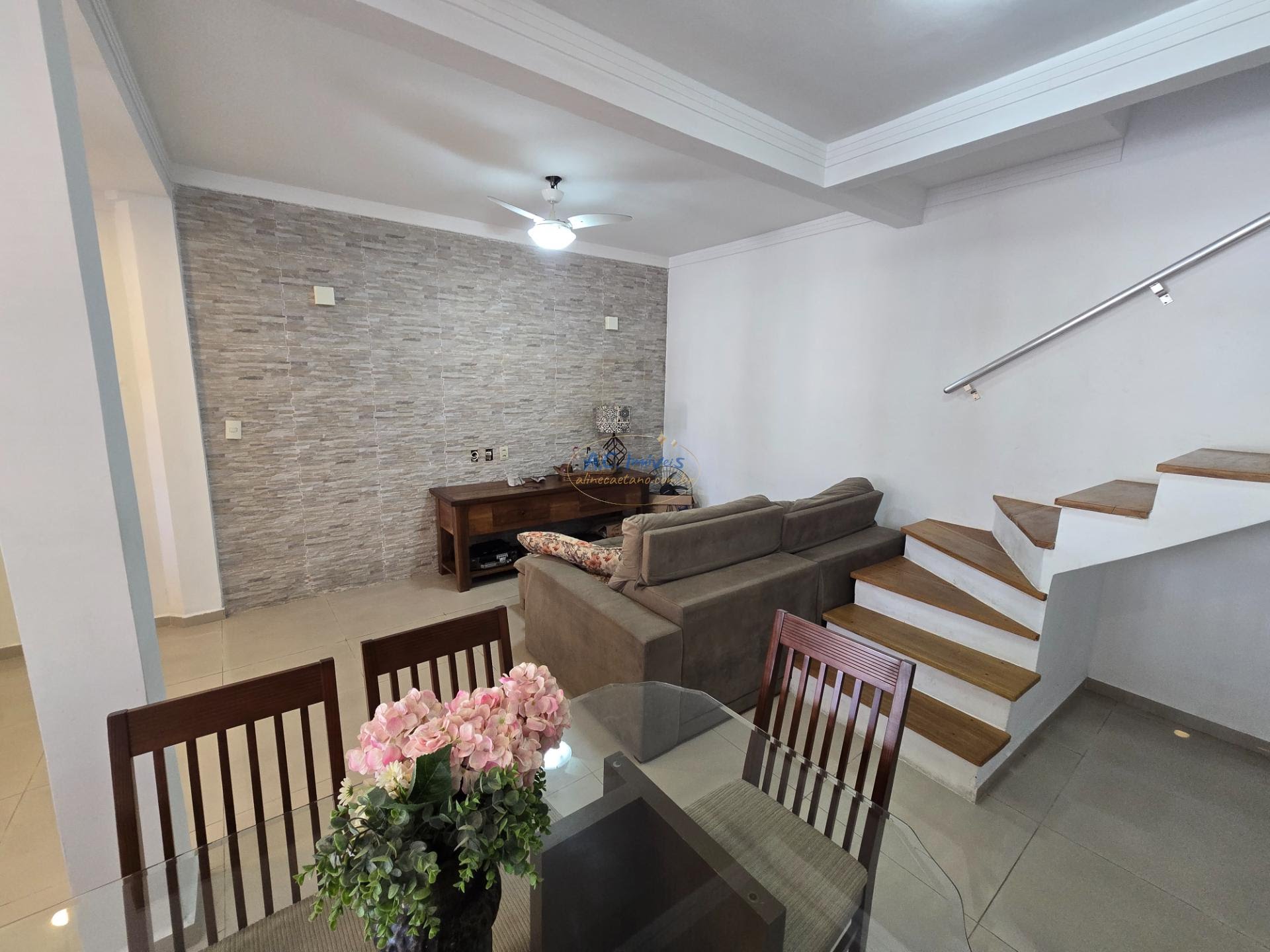 Casa à venda com 3 quartos, 1 suíte, 4 vagas e 180m² no Tupi, Praia Grande (SP) — foto 18 de 30