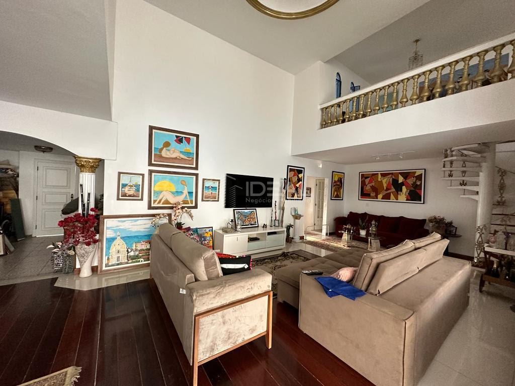 Casa à venda com 5 quartos, 3 suítes, 3 vagas e 448m² no Jardim Flamboyant, Campos dos Goytacazes (RJ) — foto 12 de 18