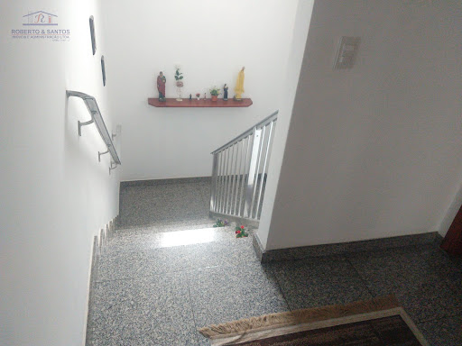 Escadas para os dormitórios
