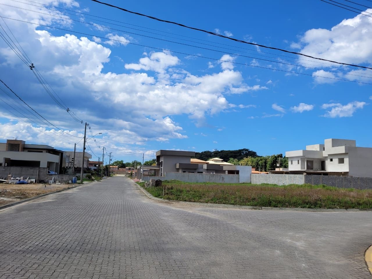 Terreno à venda com 500m² de terreno no Jardim Carolina, Ubatuba (SP) — foto 2 de 6