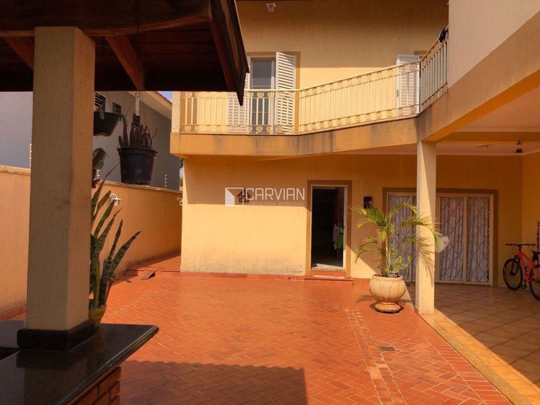 Casa à venda com 4 quartos, 1 suíte, 4 vagas e 335m² no Jardim Califórnia, Ribeirão Preto (SP) — foto 2 de 24