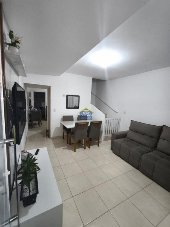 Casa à venda com 2 quartos, 1 banheiro, 1 vaga e 72m² no Sítio do Campo, Praia Grande (SP) — foto 4 de 21