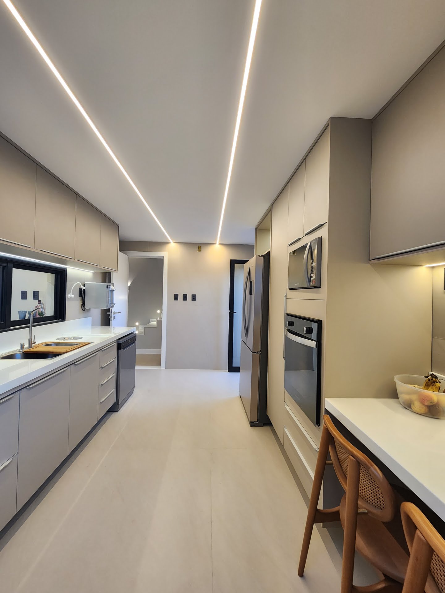 Casa à venda com 4 quartos, 4 suítes, 4 vagas e 380m² no Sim, Feira de Santana (BA) — foto 11 de 30