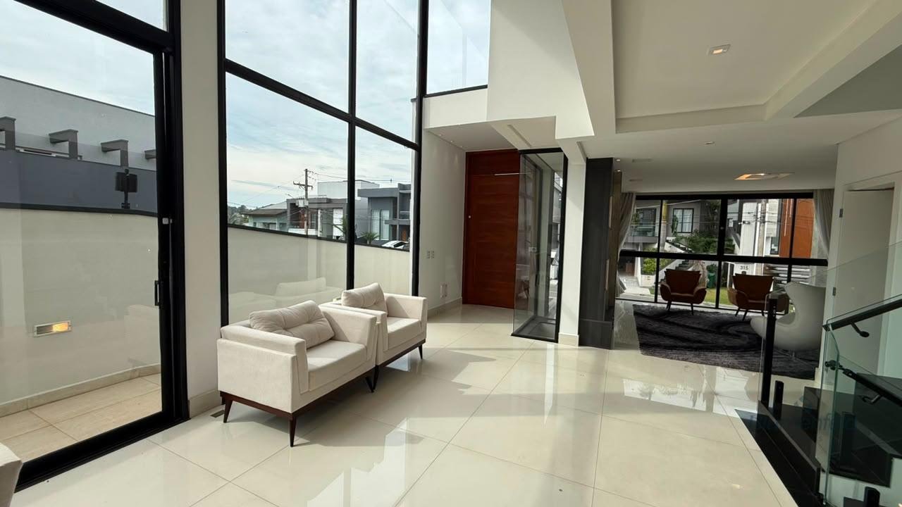 Casa à venda com 4 quartos, 4 suítes, 6 vagas e 370m² no Condomínio Real Park, Arujá (SP) — foto 8 de 30