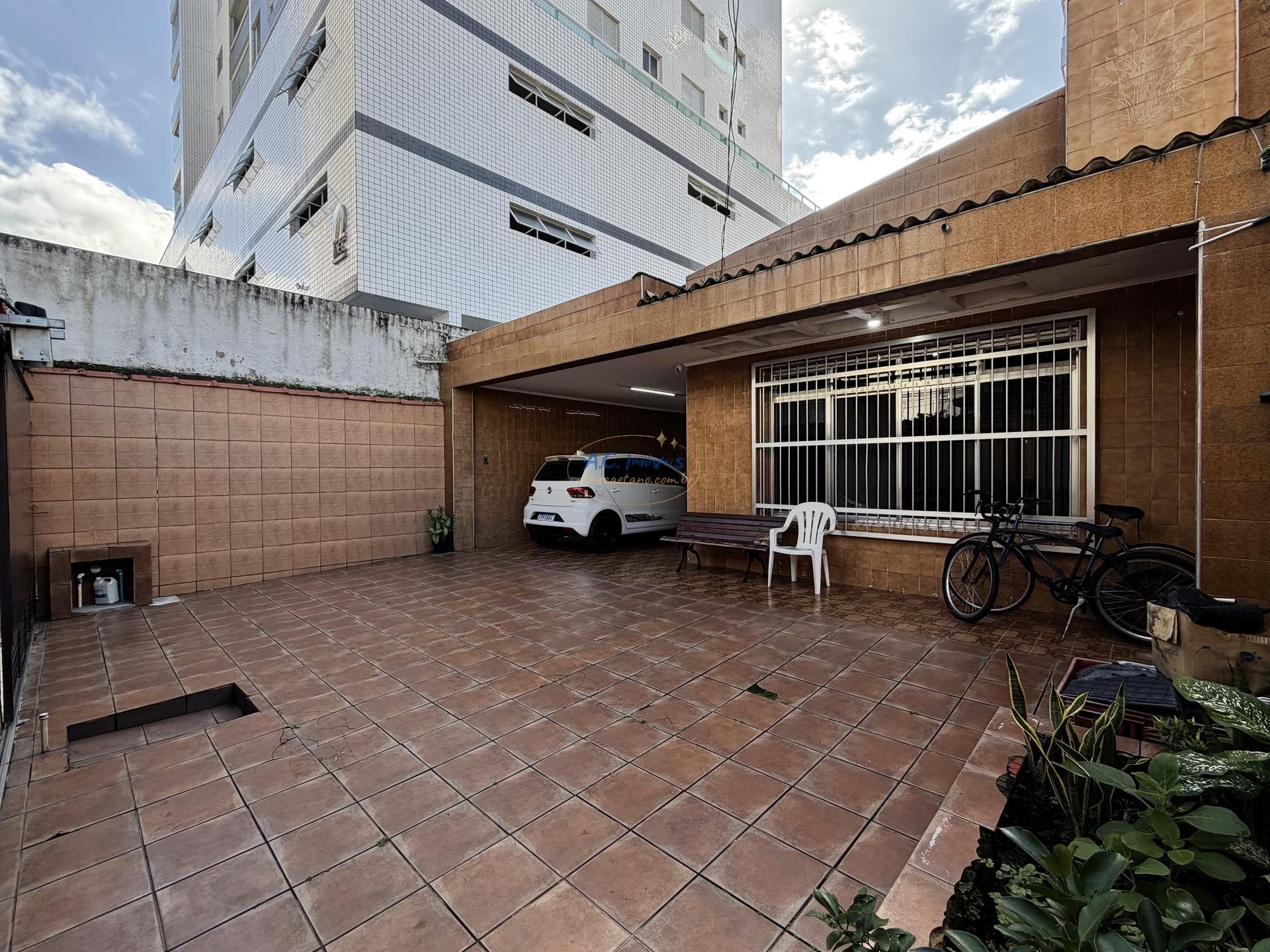 Casa à venda com 3 quartos, 1 suíte, 6 vagas e 153m² no Vila Assuncao, Praia Grande (SP) — foto 18 de 23