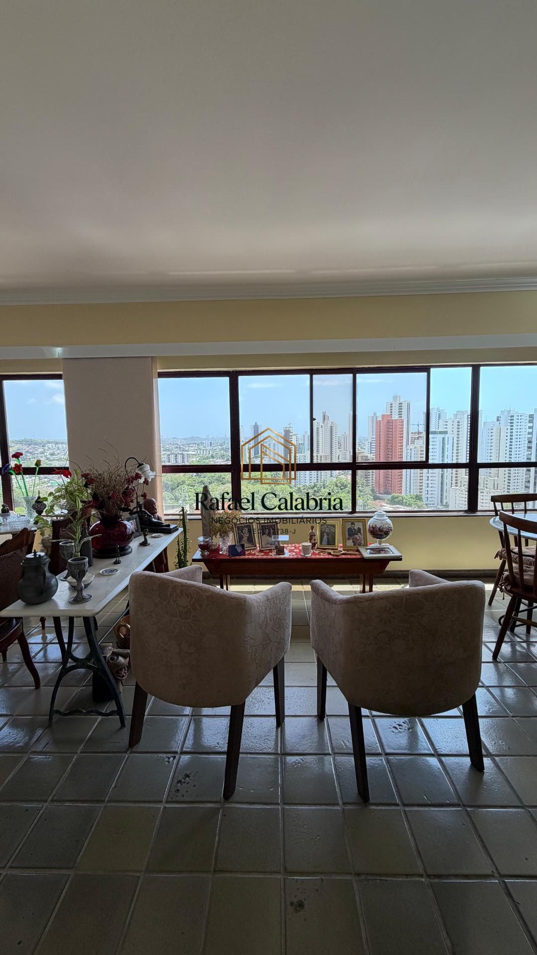 Apartamento à venda com 3 quartos, 2 banheiros, 2 vagas e 150m² no Jaqueira, Recife — foto principal