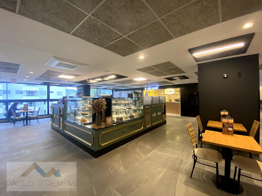 Food Hall 