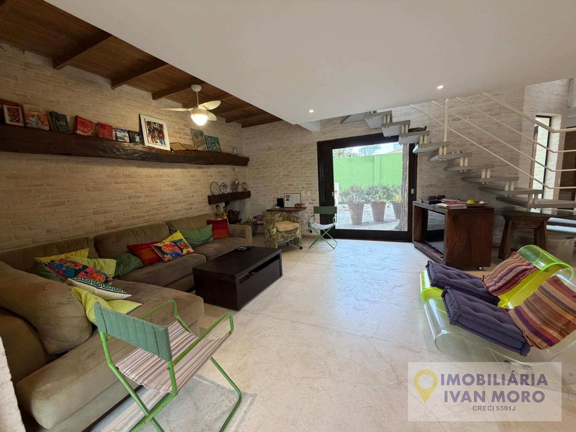 Casa à venda com 4 quartos, 2 suítes, 2 vagas e 210m² no Daniela, Florianópolis (SC) — foto 4 de 30
