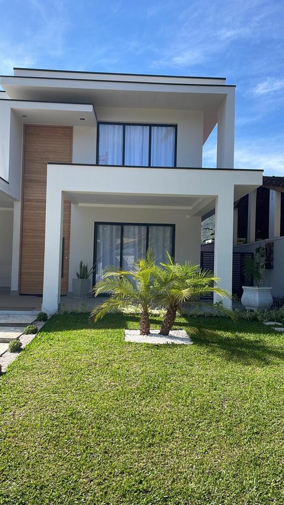 Casa à venda com 4 quartos, 4 suítes e 300m² no Horto Florestal, Ubatuba (SP) — foto 2 de 26