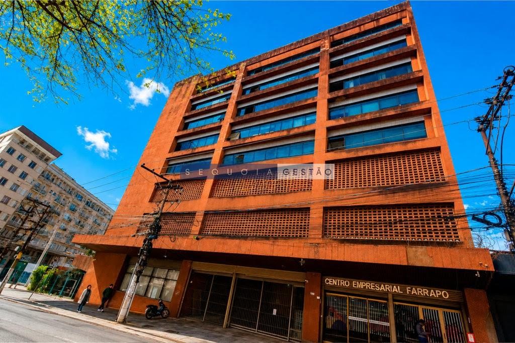 Comercial à venda com 1 banheiro, 4 vagas e 381m² no Floresta, Porto Alegre (RS) — foto 23 de 24