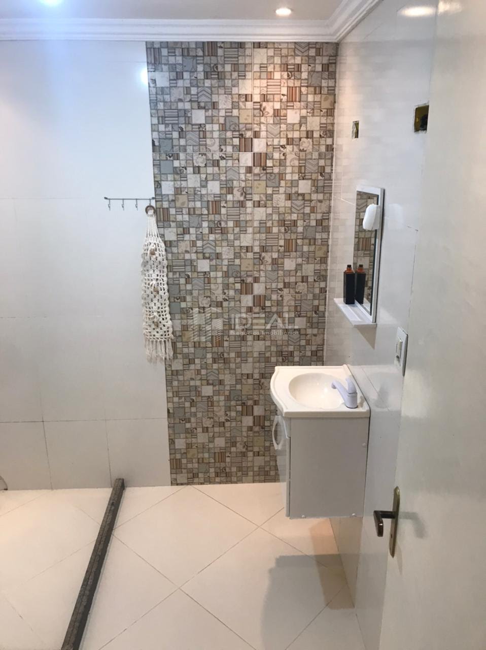 Casa à venda com 4 quartos, 3 suítes, 2 vagas e 200m² no Parque Aeroporto, Macaé (RJ) — foto 19 de 30