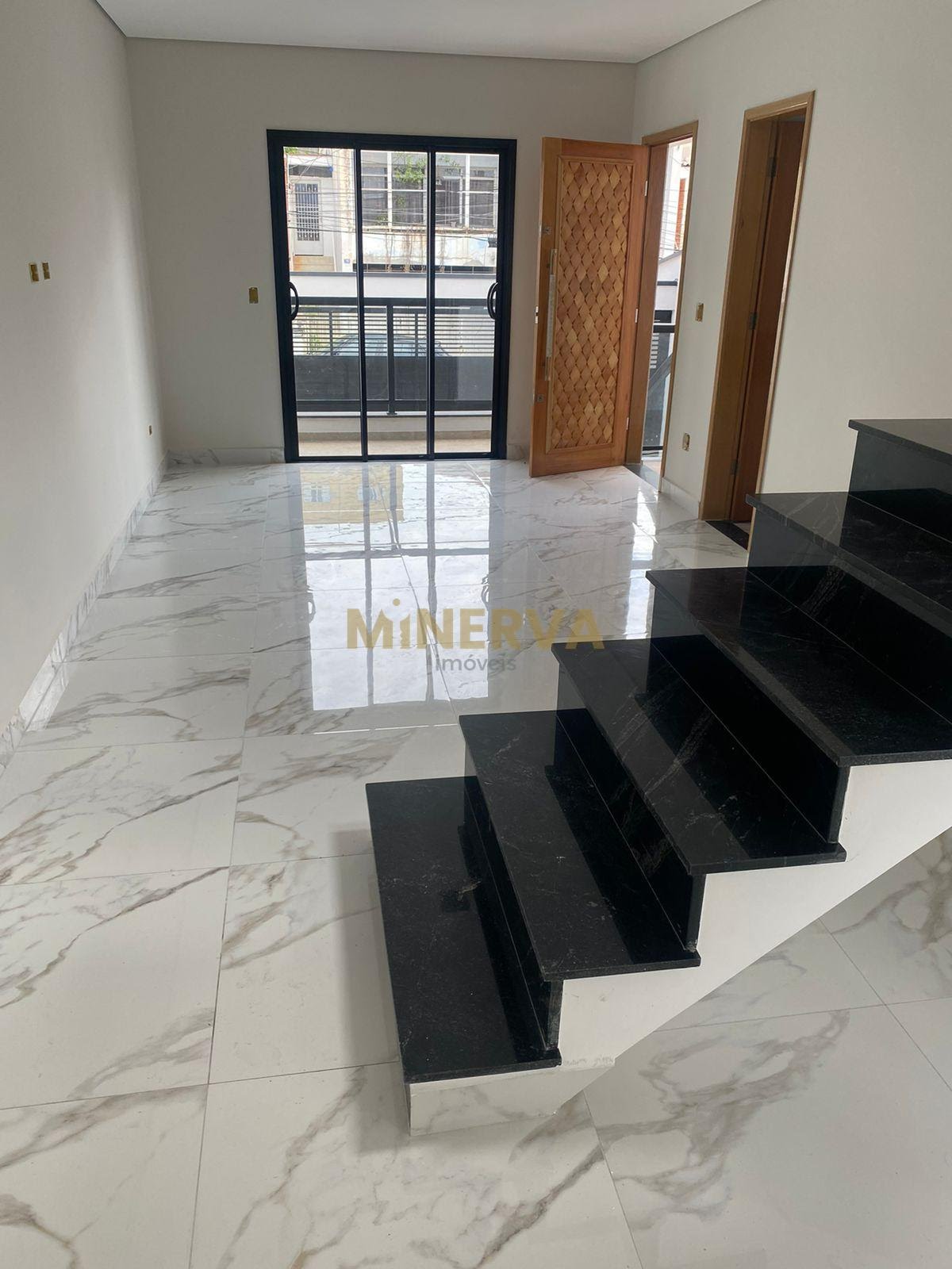 Casa à venda com 3 quartos, 3 suítes, 6 vagas e 137m² no Picanço, Guarulhos (SP) — foto 3 de 11