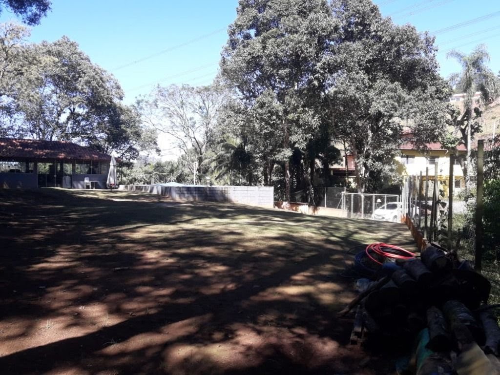 Casa à venda com 1200m² no Pedreira, Arujá (SP) — foto 5 de 9