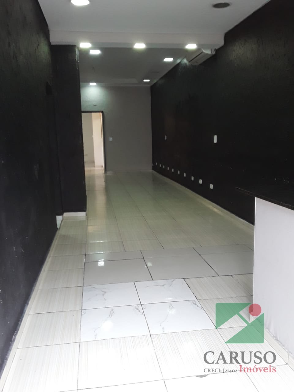 Comercial para alugar com 2 banheiros, 1 vaga e 100m² no Jardim Planalto, Arujá — foto principal