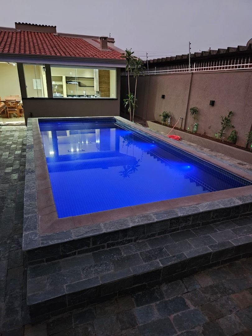 Casa à venda com 3 quartos, 3 banheiros, 3 vagas e 280m² no Parque Industrial Lagoinha, Ribeirão Preto — foto principal