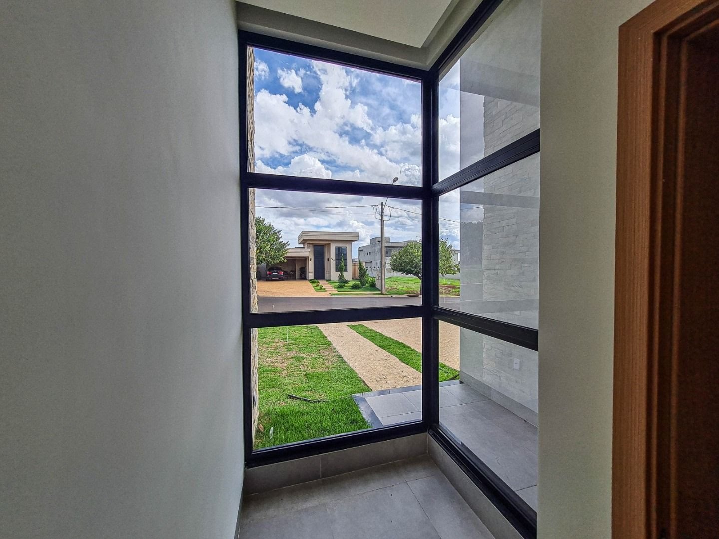 Casa à venda com 3 quartos, 3 suítes, 4 vagas e 204m² no Residencial Alto do Castelo, Ribeirão Preto (SP) — foto 3 de 20