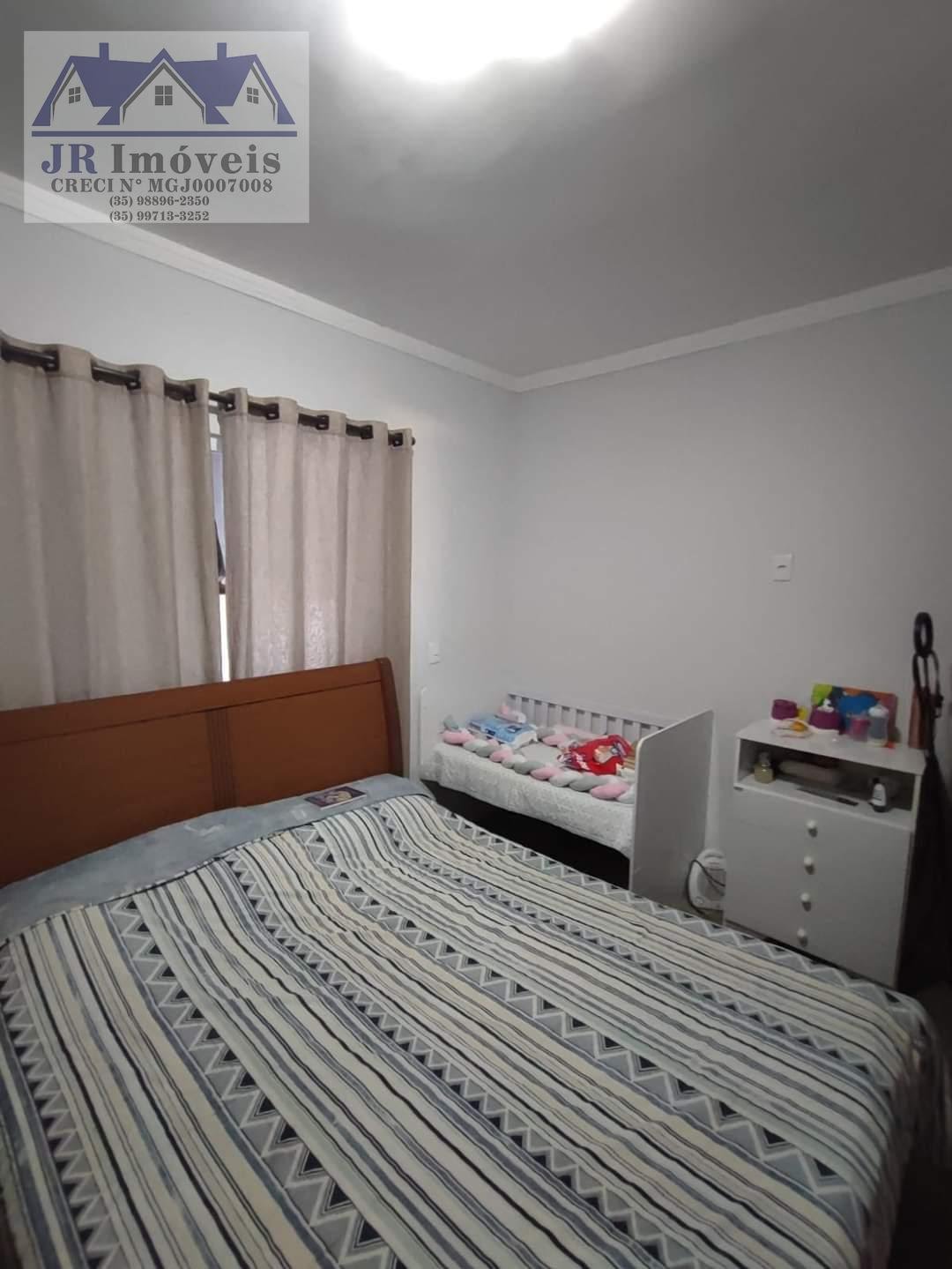 Casa à venda com 3 quartos, 1 banheiro, 1 vaga e 236m² no Sossêgo, Piranguinho (MG) — foto 2 de 11