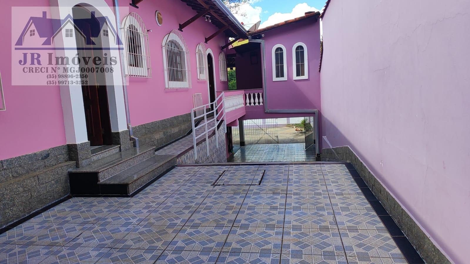 Casa à venda com 3 quartos, 1 suíte, 5 vagas e 1076m² no Estação, Piranguinho (MG) — foto 3 de 30