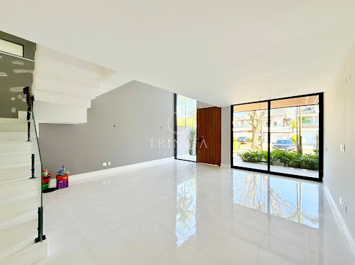 Sala da casa à venda no condomínio Interlagos de Itaúna