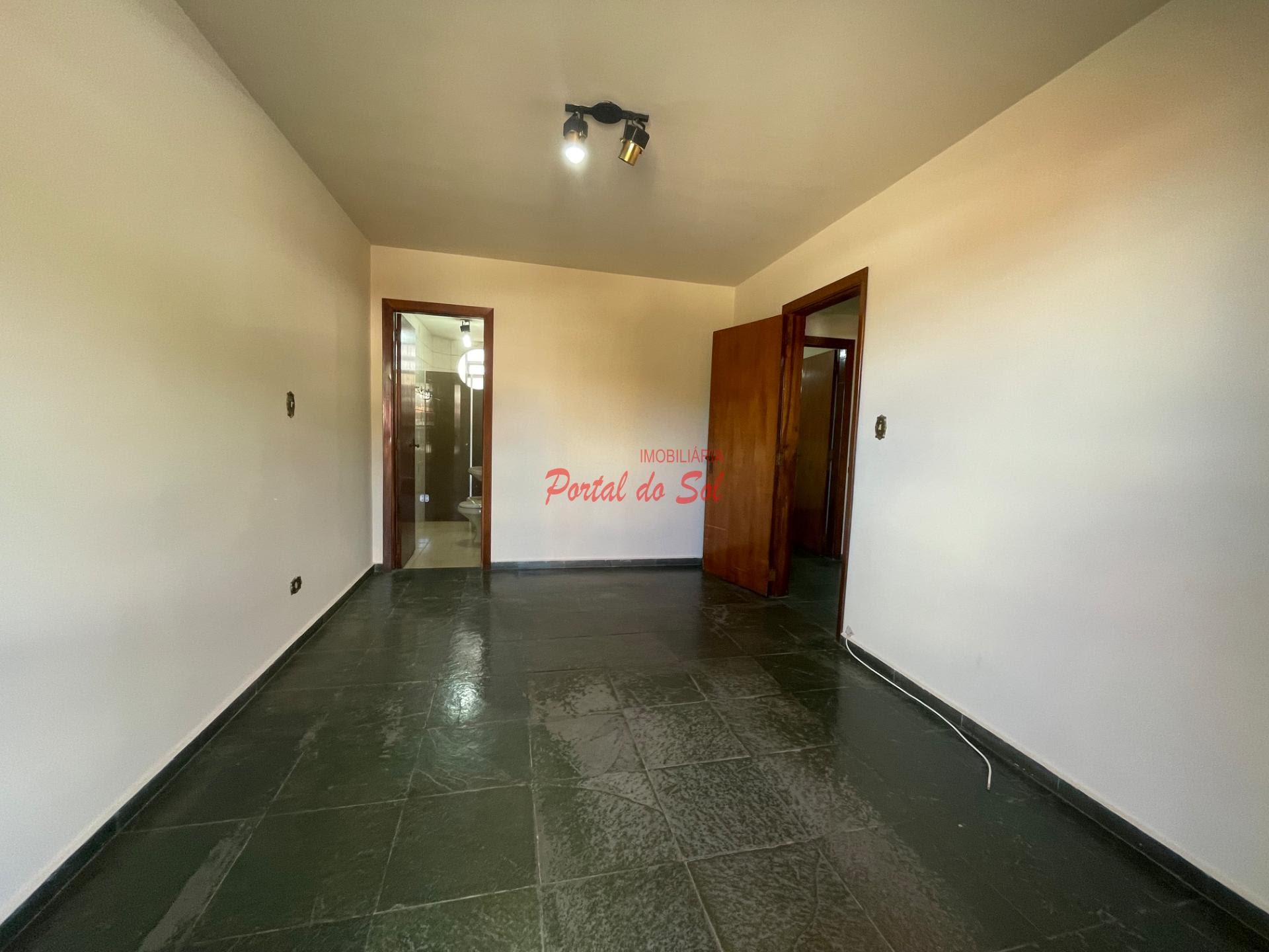 Apartamento à venda com 3 quartos, 1 suíte, 1 vaga e 132m² no Centro, Santo Antônio da Platina (PR) — foto 3 de 13