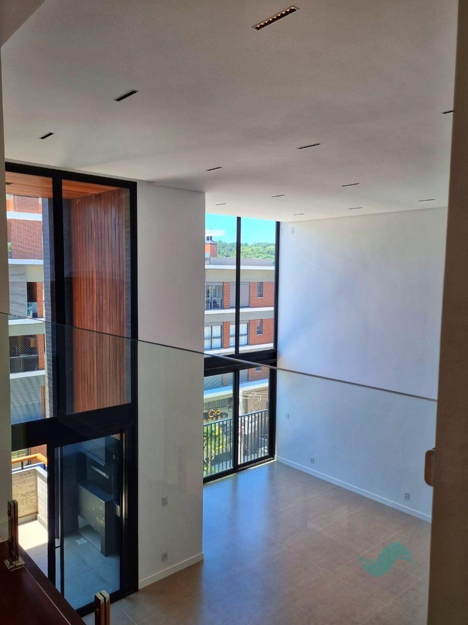Cobertura à venda com 3 quartos, 3 suítes, 3 vagas e 200m² no Jurerê, Florianópolis (SC) — foto 11 de 17