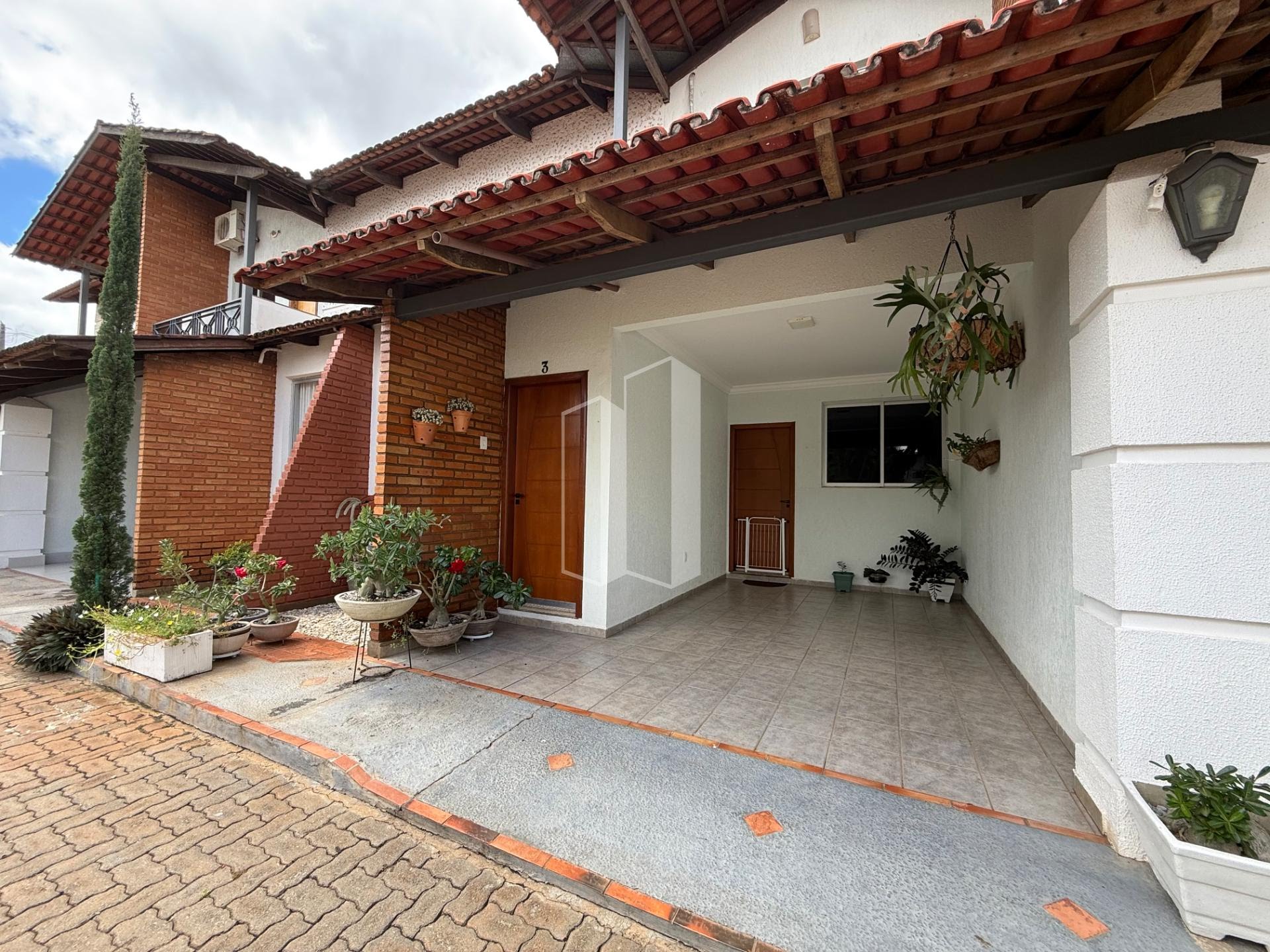 Casa à venda com 3 quartos, 1 suíte, 1 vaga e 145m² no Setor Faiçalville, Goiânia (GO) — foto 3 de 29