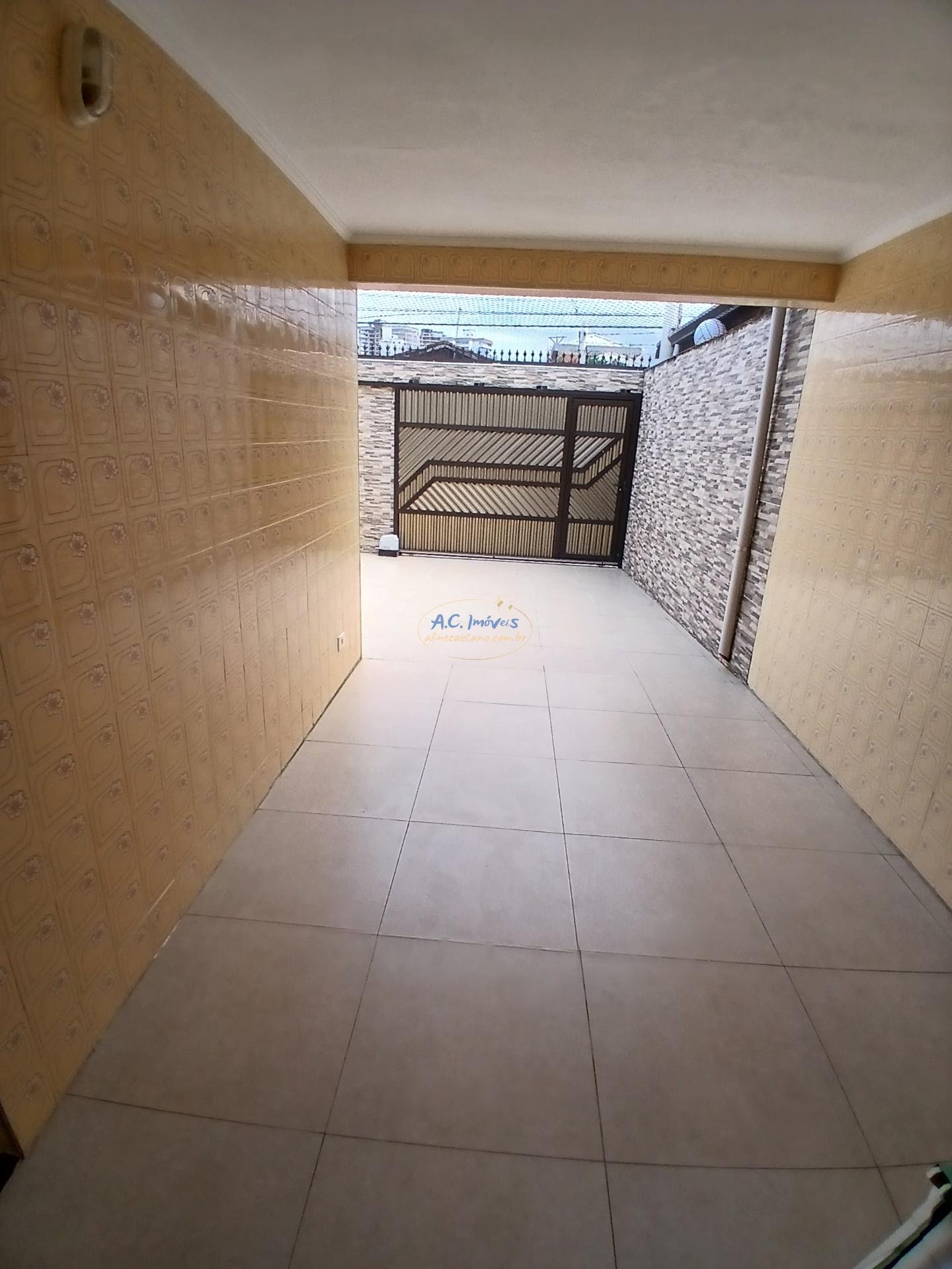 Casa à venda com 3 quartos, 1 suíte, 4 vagas e 130m² no Caiçara, Praia Grande (SP) — foto 6 de 30